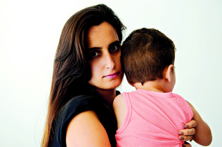 בת אל רוגוב ובנה