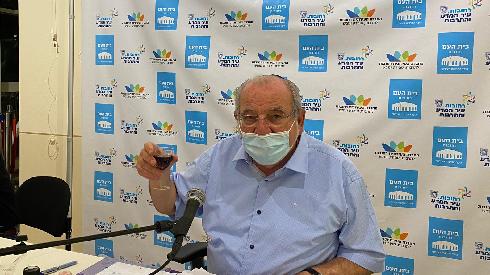 ראש עיריית רחובות בהרמת כוסית לראש השנה